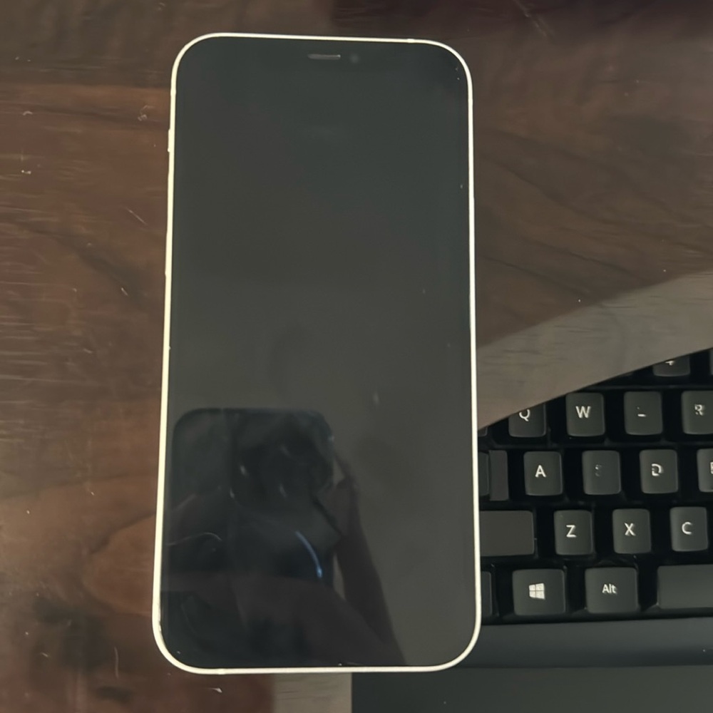 COPY - White iPhone 12